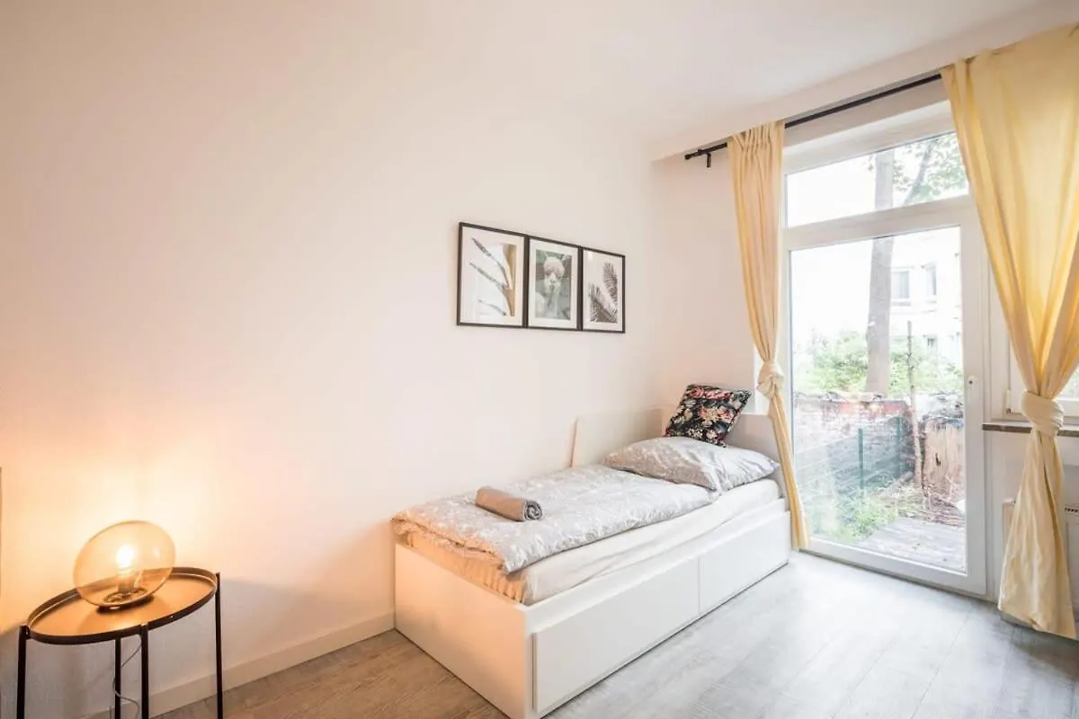 Two Bedroom Apartment And Bathrooms Hamburg