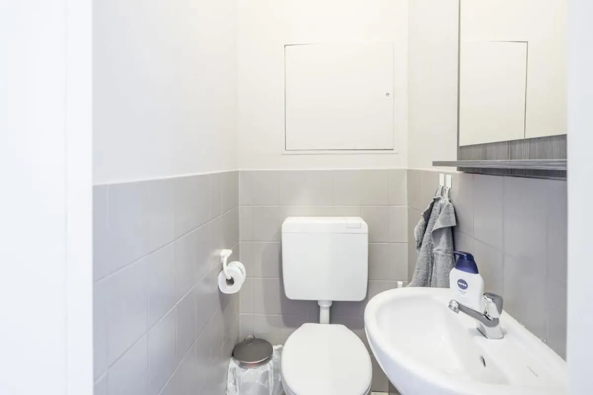Two Bedroom Apartment And Bathrooms Hamburg